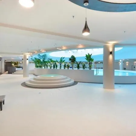 Gc Sun Club Spa & Jacuzzi & Sauna & Pool شقة شتشيتسين